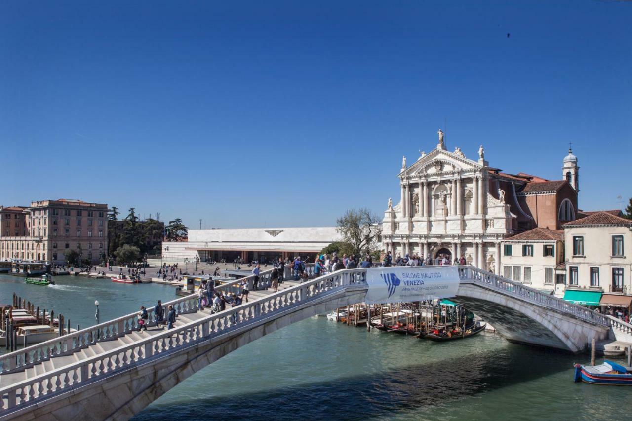 Palazzetto Foscari Bed & Breakfast เวนิส ภายนอก รูปภาพ