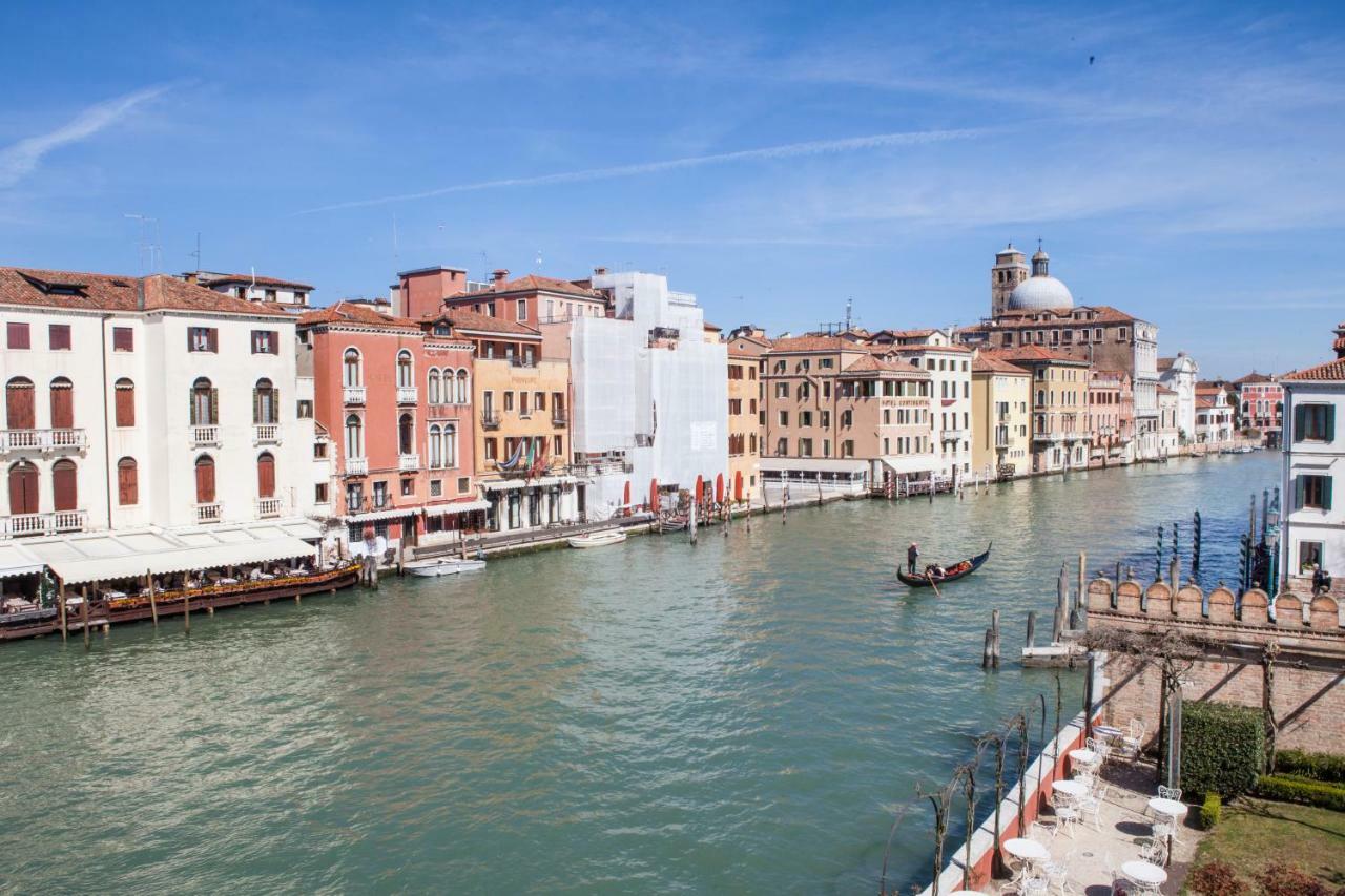 Palazzetto Foscari Bed & Breakfast เวนิส ภายนอก รูปภาพ